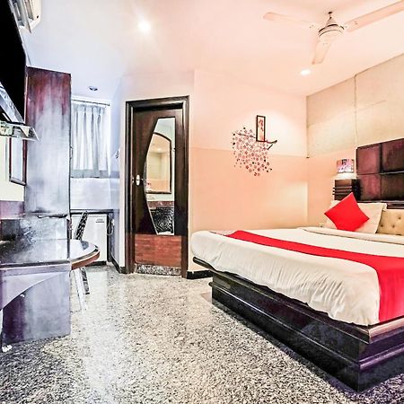 Hanvi Inn Hyderabad Esterno foto