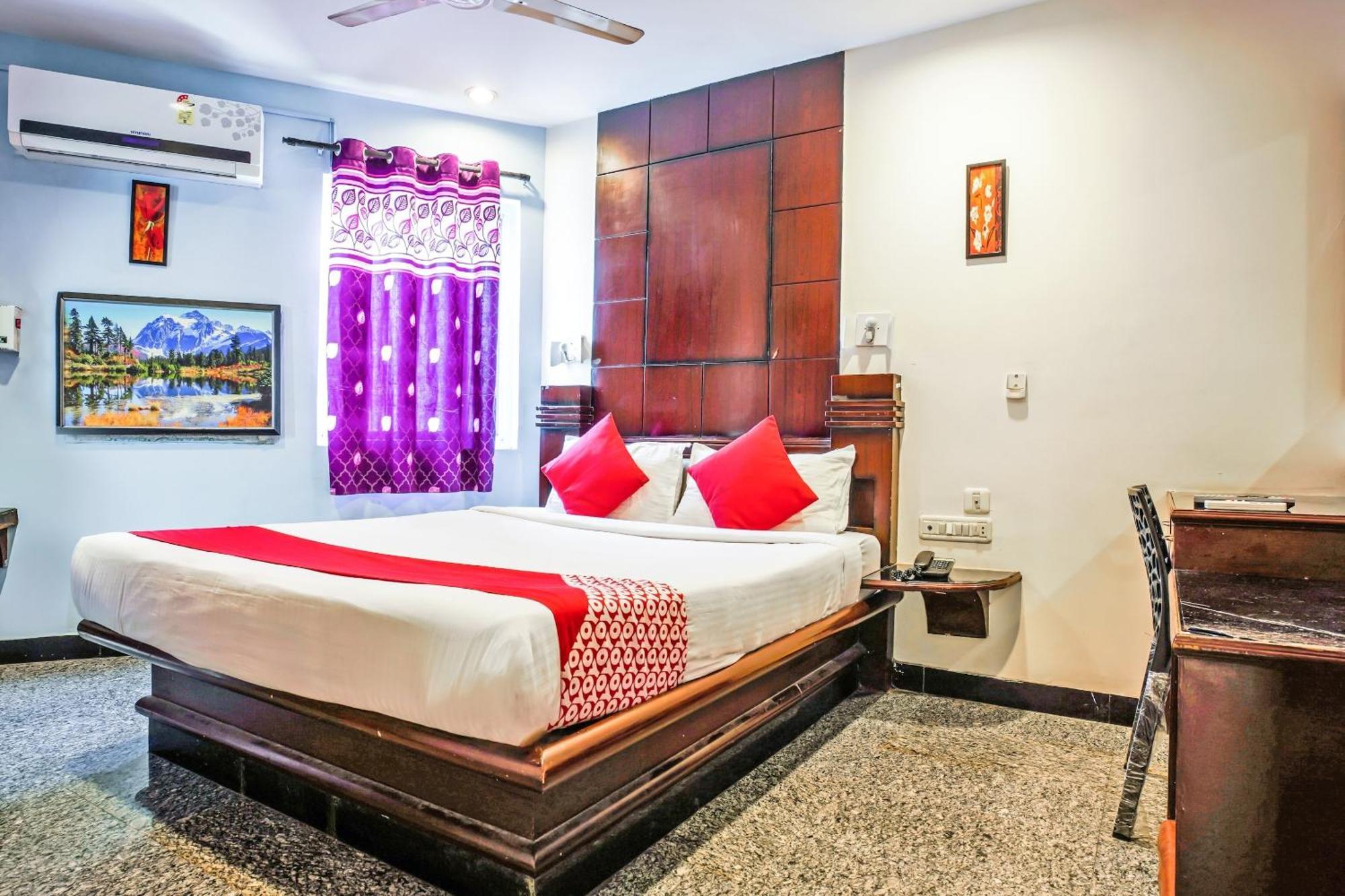 Hanvi Inn Hyderabad Esterno foto