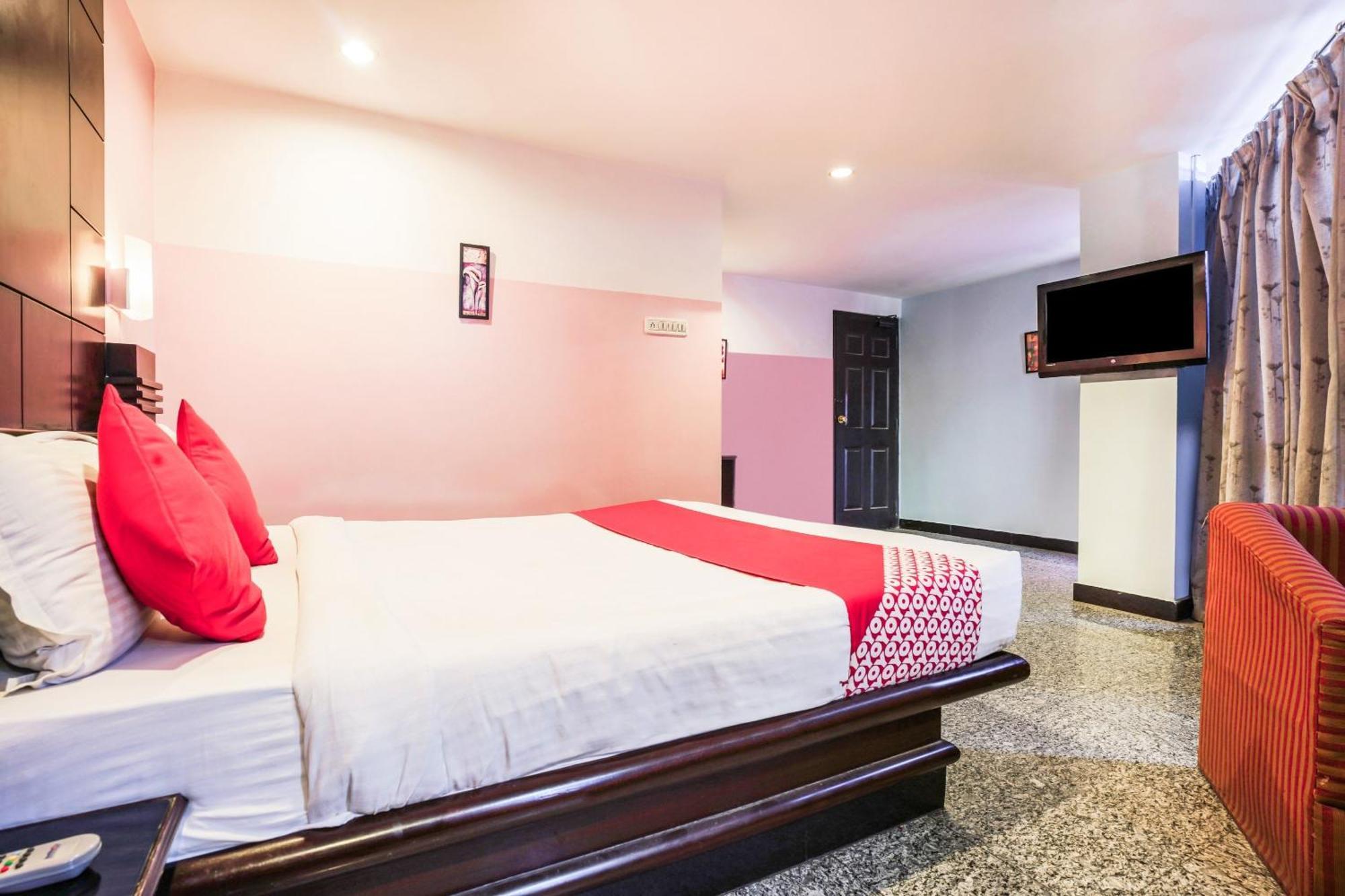 Hanvi Inn Hyderabad Esterno foto