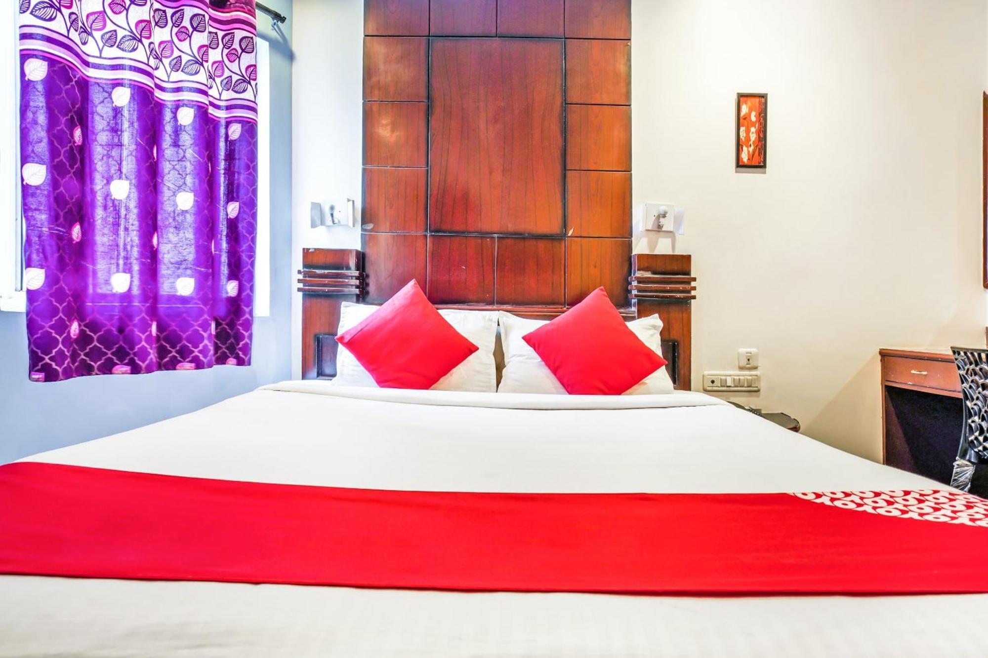 Hanvi Inn Hyderabad Esterno foto