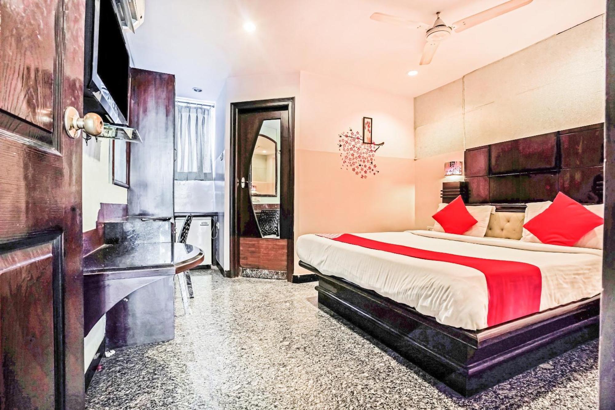 Hanvi Inn Hyderabad Esterno foto